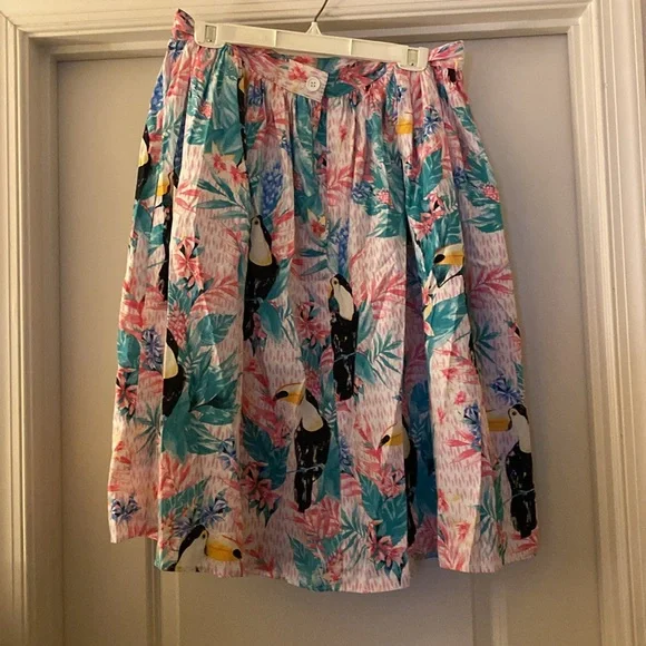 Hell Bunny toucan skirt “raphaella” - Picture 6 of 7